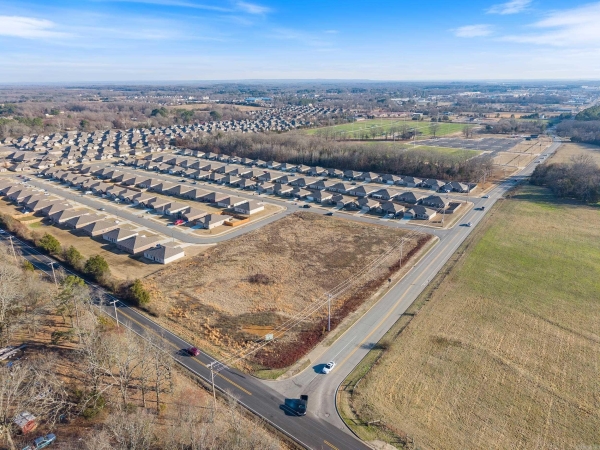 Listing Image #1 - Others for sale at 2270 Museum Road, Conway AR 72032
