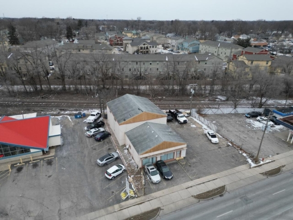 Listing Image #2 - Retail for sale at 1002 W University Avenue, Urbana IL 61801