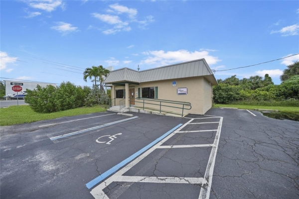 Listing Image #3 - Office for sale at 25073 Marion Avenue, Punta Gorda FL 33950