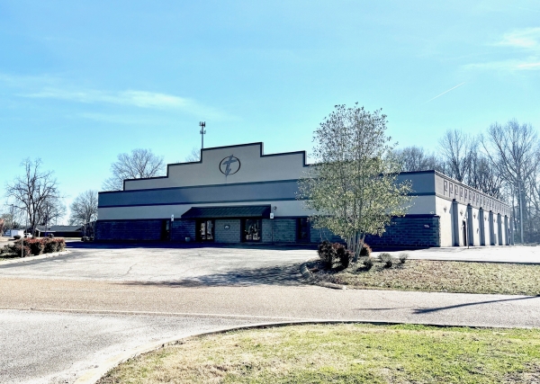 Listing Image #1 - Multi-Use for sale at 26 Edwards Drive, Jackson TN 38301