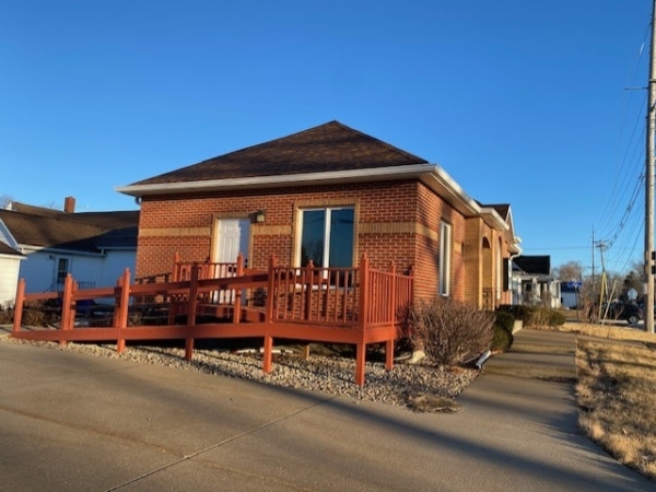 Listing Image #3 - Office for sale at 2504 4th Street, Peru IL 61354
