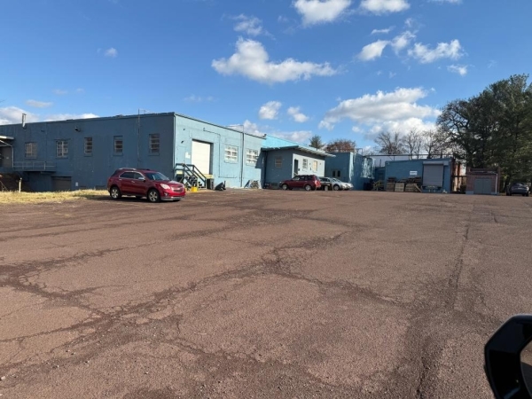 Listing Image #3 - Industrial for sale at 420 Stateion Rd, Quakertown PA 18951