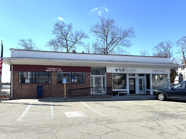 Listing Image #1 - Retail for sale at 40 Lake Drive, Passaic, Wayne Township NJ 07470