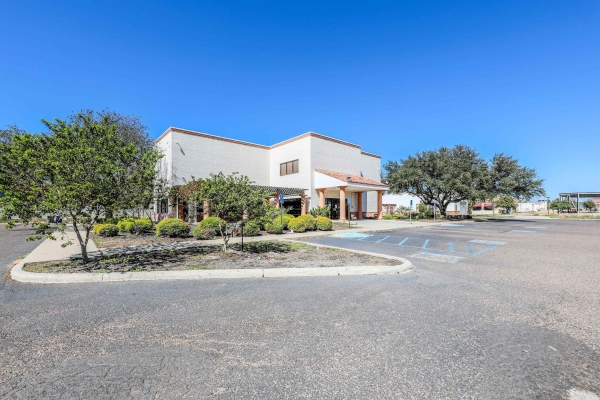 Listing Image #2 - Office for sale at 1202 Welby Court, Laredo TX 78041
