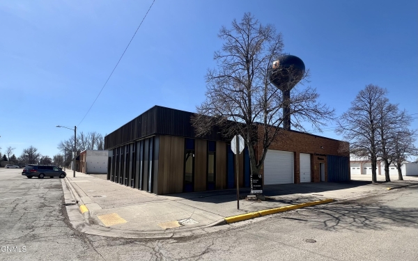 Listing Image #3 - Others for sale at 103 5th Street, Oakes ND 58474