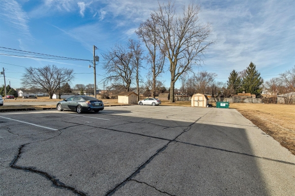 Listing Image #3 - Multi-family for sale at 202 NW College Avenue, Ankeny IA 50023