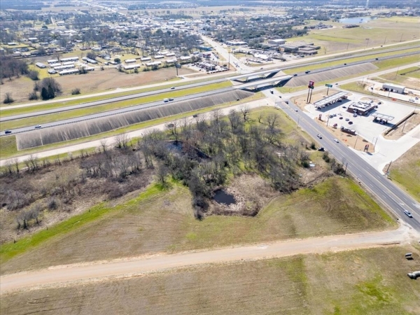 Listing Image #2 - Industrial for sale at 606 N 3rd Street, Mabank TX 75147