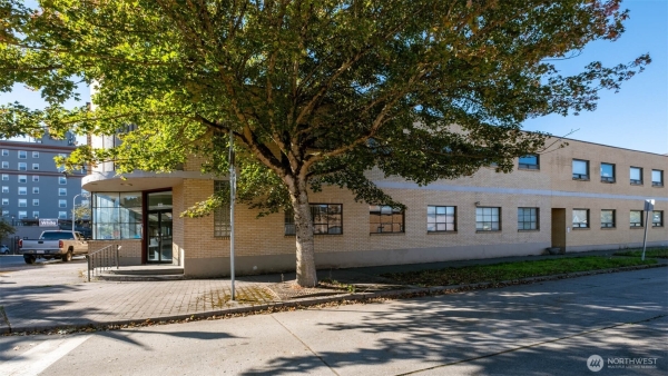 Listing Image #2 - Office for sale at 321 N Pearl Street, Centralia WA 98531 Listing Image #2 - Office for sale at 321 N Pearl Street, Centralia WA 98531