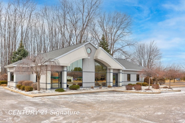 Listing Image #3 - Office for sale at 4757 E Mcleod, Saginaw MI 48603