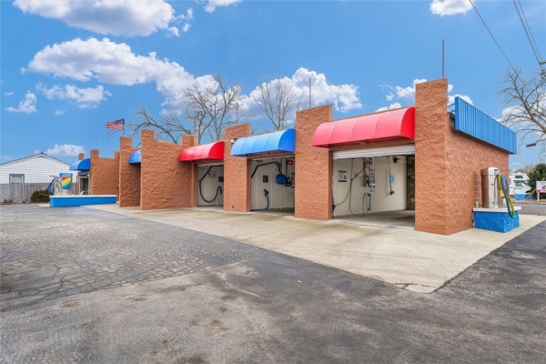 Listing Image #1 - Others for sale at 110 W Lincoln Avenue, Charleston IL 61920