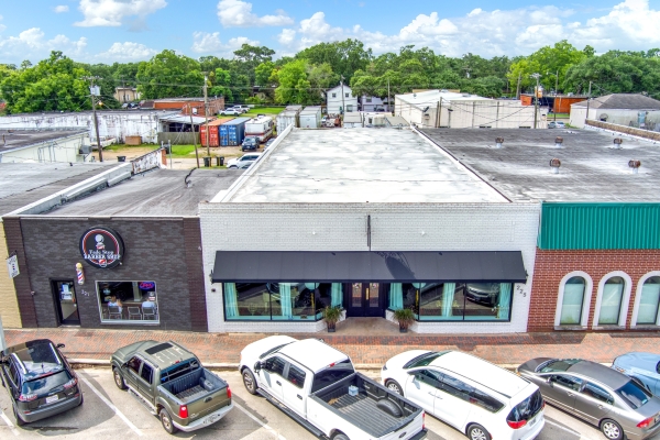 Listing Image #3 - Others for sale at 225 W. Sealy, Alvin TX 77511