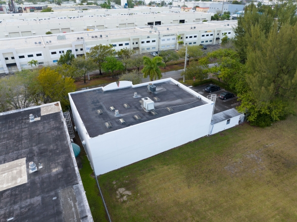 Listing Image #3 - Others for sale at 1955 NW 108 Avenue, Miami FL 33172