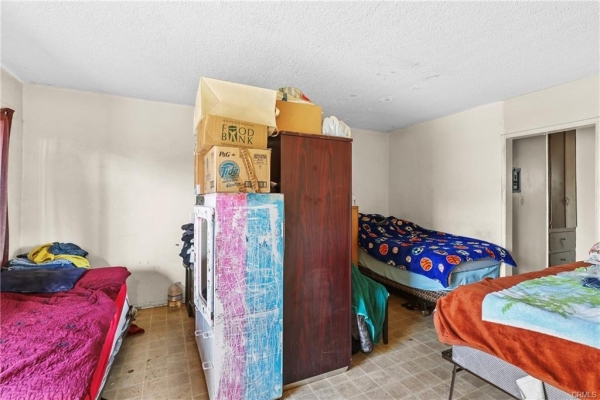 Listing Image #3 - Multi-family for sale at 4014 E. Alondra Blvd, Compton CA 90221
