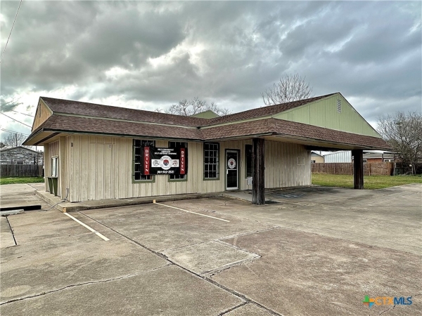 Listing Image #2 - Others for sale at 901 N Ben Jordan Street, Victoria TX 77901