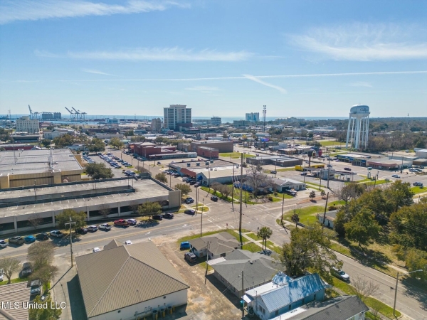 Listing Image #2 - Others for sale at 1904 24th Avenue, Gulfport MS 39501