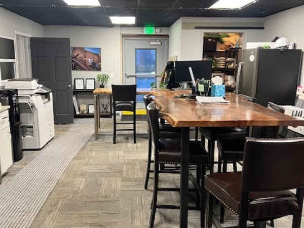Listing Image #2 - Office for sale at 823 Harmon Ave, Columbus OH 43223