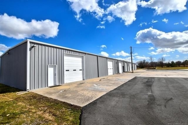 Listing Image #1 - Others for sale at 2175 W Choctaw Street, Tahlequah OK 74464