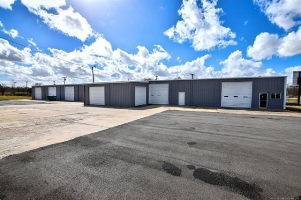 Listing Image #2 - Others for sale at 2175 W Choctaw Street, Tahlequah OK 74464