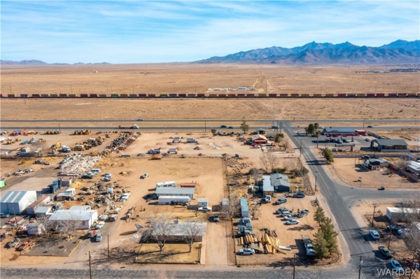 Listing Image #2 - Others for sale at 3785 E Diagonal Way, Kingman AZ 86409