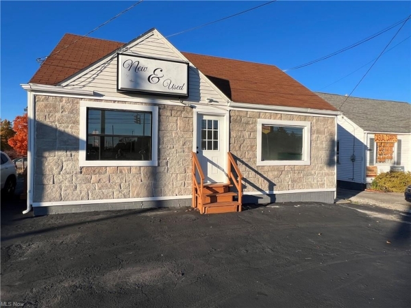 Listing Image #2 - Retail for sale at 4954 Mahoning Ave, Youngstown OH 44515