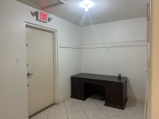 Listing Image #3 - Retail for sale at 401 Shiloh Dr, Laredo TX 78045