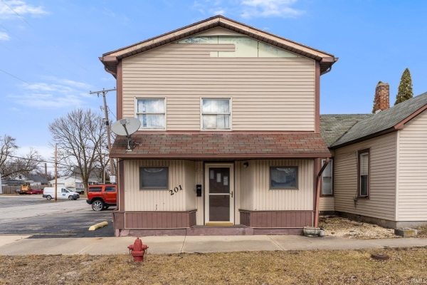Listing Image #3 - Retail for sale at 201 E Chicago St, Columbia City IN 46725