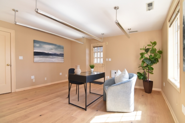 Listing Image #9 - Office for sale at 915 Palmer Palmer Road, Bronxville NY 10708