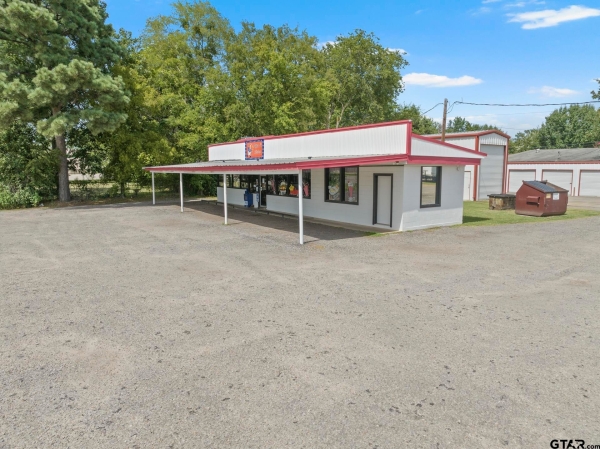 Listing Image #3 - Others for sale at 327 Hwy 37, Mt Vernon TX 75457