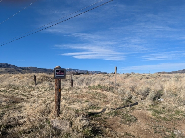 Listing Image #2 - Land for sale at 1226 Conway Avenue, Tehachapi CA 93561