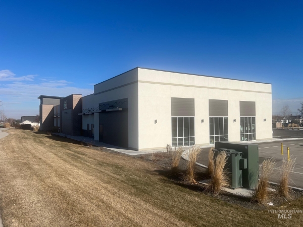 Listing Image #2 - Retail for sale at 849 S Rising Sun Dr, Nampa ID 83686