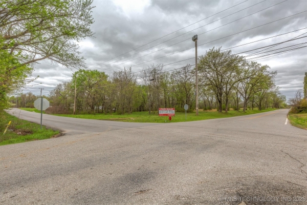 Listing Image #2 - Land for sale at E 141st Street, Coweta OK 74429