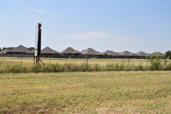 Listing Image #1 - Others for sale at 13800 N County Line Road, Yukon OK 73099