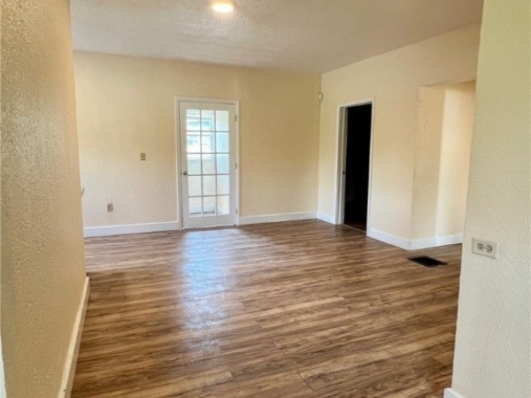 Listing Image #3 - Others for sale at 624 Elm Road NE, Warren OH 44483