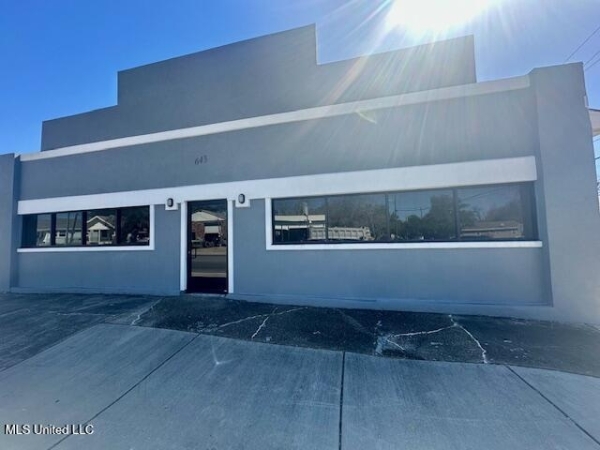 Listing Image #2 - Retail for sale at 643 Division Street, Biloxi MS 39530