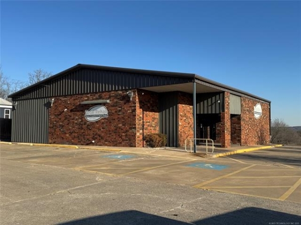 Listing Image #1 - Office for sale at 1029 E Washington, McAlester OK 74501
