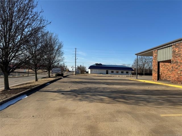 Listing Image #3 - Office for sale at 1029 E Washington, McAlester OK 74501