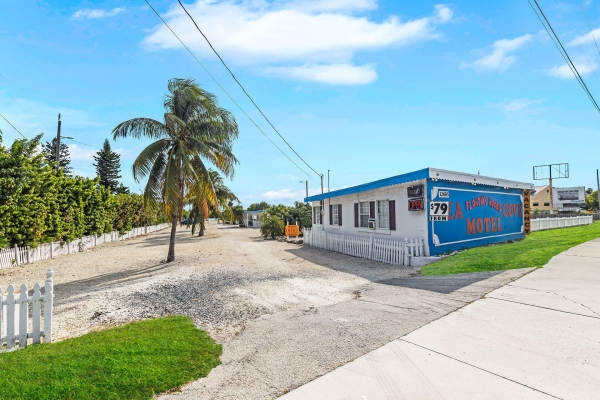 Listing Image #1 - Industrial for sale at 12685 Overseas Highway, MARATHON FL 33050