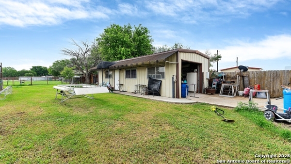 Listing Image #2 - Industrial for sale at 4945 N State Highway 123, Seguin TX 78155