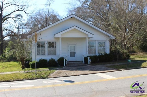 Listing Image #2 - Retail for sale at 309 Engram Street, Montezuma GA 31063