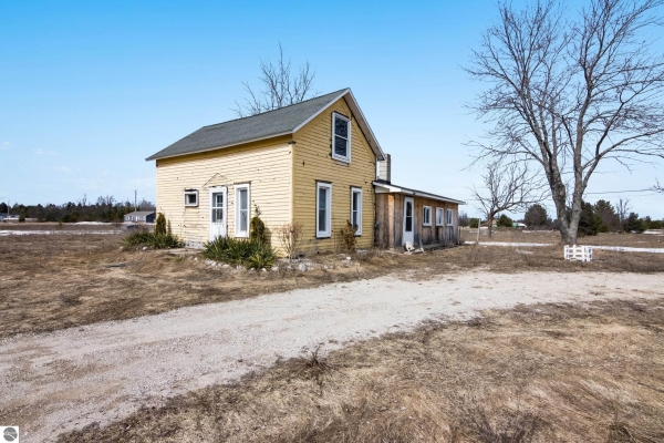 Listing Image #3 - Others for sale at 17140 Honor Highway, Interlochen MI 49643