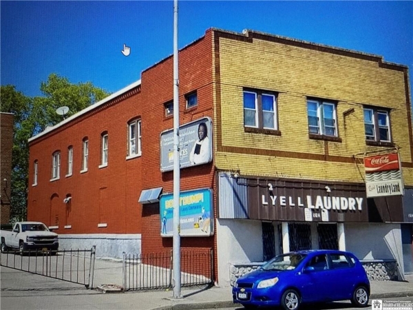 Listing Image #2 - Others for sale at 512 Lyell Ave., East Rochester NY 14606
