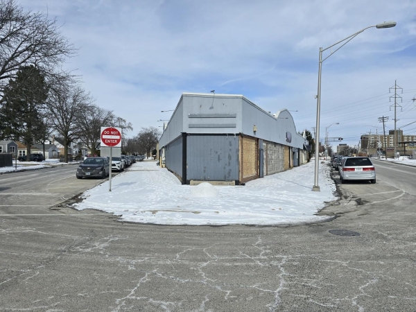 Listing Image #3 - Others for sale at 1062 Lee Street, Des Plaines IL 60016