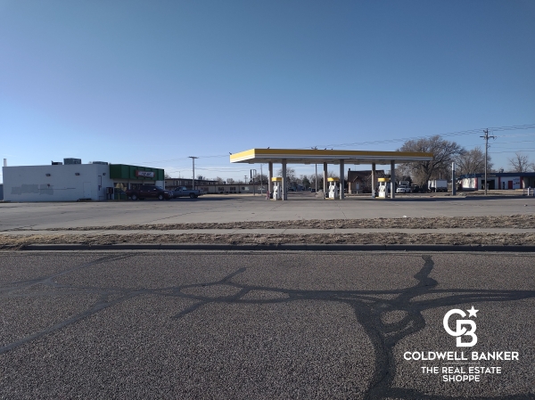 Listing Image #2 - Retail for sale at 1505 W Buffalo Jones Ave, Garden City KS 67846