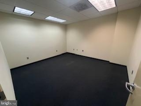 Listing Image #2 - Office for sale at 438 N Frederick Avenue , 435, Gaithersburg MD 20877