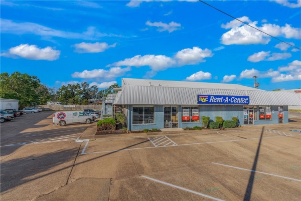 Listing Image #3 - Retail for sale at 1300 South Texas Avenue, Bryan TX 77803