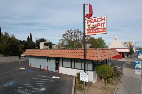 Listing Image #2 - Others for sale at 555 E Olive Avenue, Fresno CA 93728