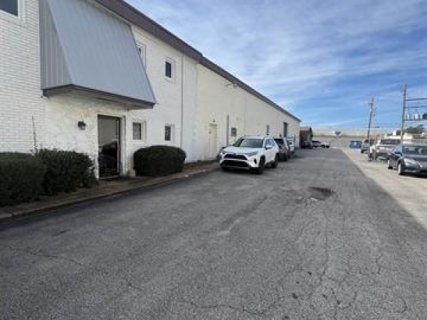 Listing Image #2 - Industrial for sale at 3440 Lorna Lane, Hoover AL 35216