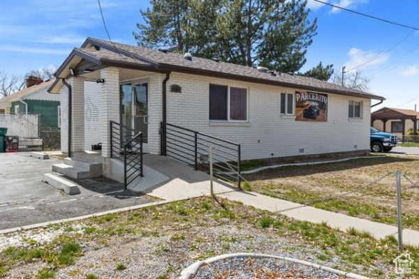 Listing Image #2 - Retail for sale at 835 W 400 N, Orem UT 84057