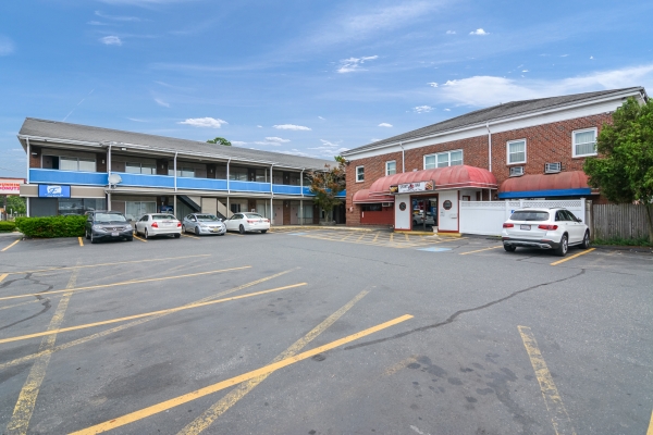 Listing Image #1 - Hotel for sale at 1186 Worcester Road, Framingham MA 01701