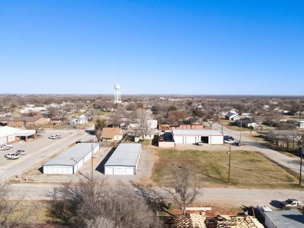 Listing Image #1 - Storage for sale at 202 E Ikard St, Henrietta TX 76365